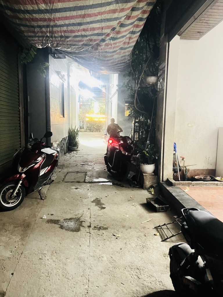 Ô TÔ ĐỖ CỬA - NGÕ THÔNG KĐT THANH HÀ - MẶT TIỀN SIÊU RỘNG - CHỦ CẦN BÁN GẤP