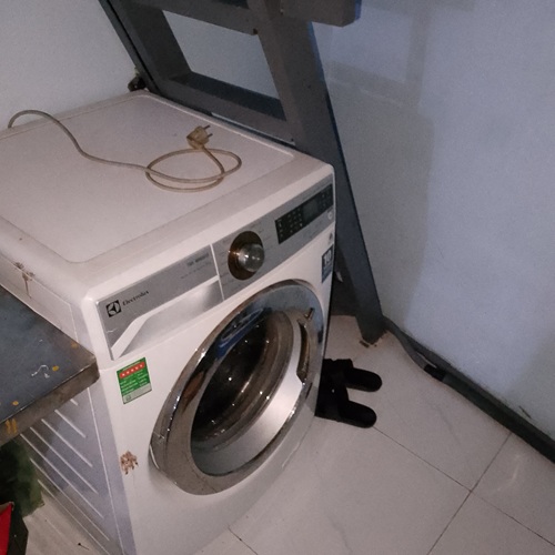 Ký túc xá Quận Bình Tân giá rẻ Bao điện nước, sạc được xe điện, gần đường Phan Anh.