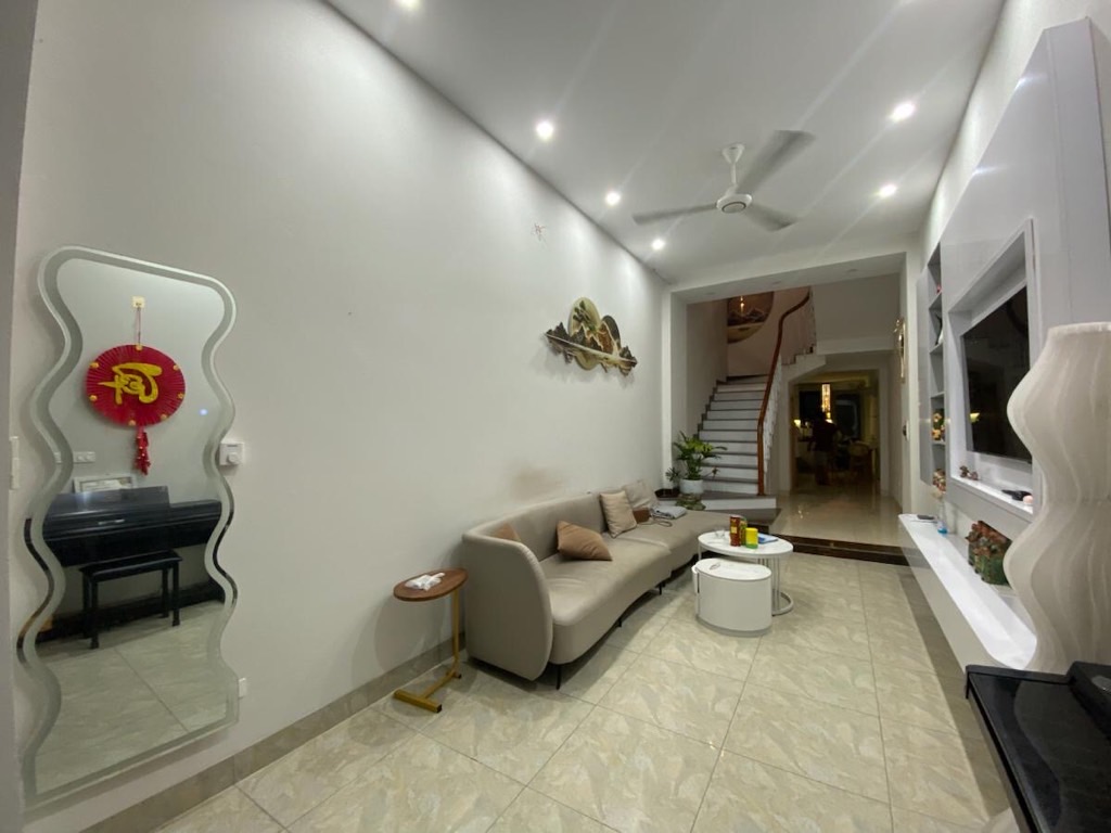 BÁN NHÀ KIẾN HƯNG - NHÀ MỚI Ở NGAY - NGÕ THÔNG - CÁCH Ô TÔ 20M