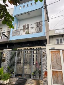 Nhà Đẹp Hiệp Bình Phước – 4x16m – 6.5 TỶ – Vị Trí Cực Đỉnh -Ô TÔ NGỦ TRONG NHÀ.
