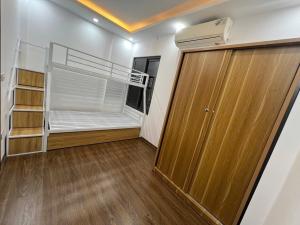 ❤️❤️❤️ NHÀ ĐẸP Ở NGAY - THOÁNG TRƯỚC SAU - NGOẠ LONG - BẮC TỪ LIÊM - CÓ SÂN ĐỂ XE - ĐẦY ĐỦ CÔNG NĂNG - Ô TÔ 20M - SỔ NỞ HẬU - NHỈNH 5TY ❤️❤️❤️