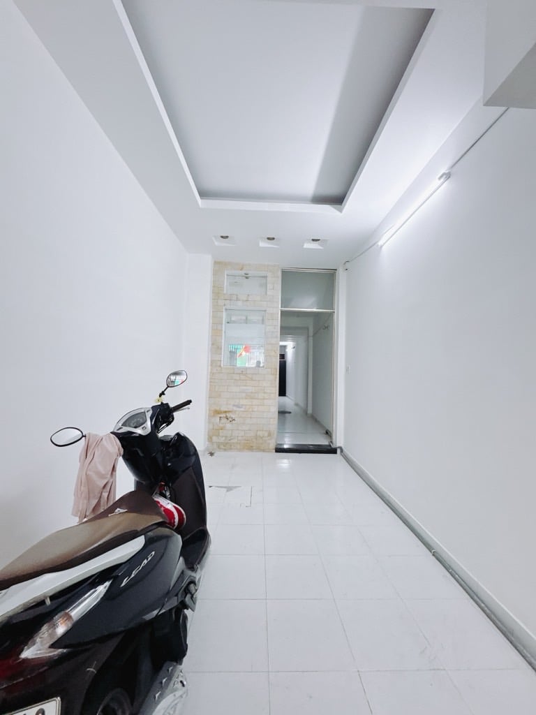 Nhà Đoàn Văn Bơ - gần chợ, trường đại học - nhỉnh 6 t.ỷ