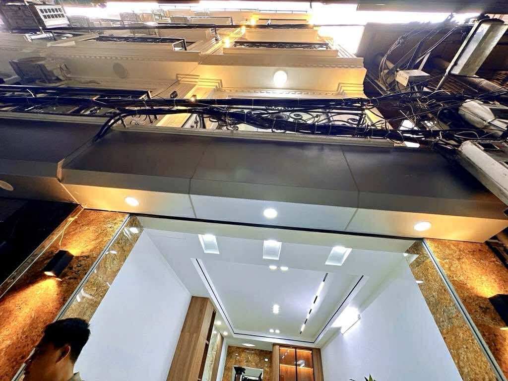 BÁN NHÀ phố Mai Dịch- 50m2 x 5 tầng NHỈNH 10 Tỷ