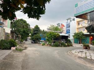 BÁN NHÀ QUẬN 12 - ĐỐI DIỆN UBND Q12- PHÙ HỢP LÀM CĂN HỘ- KHÁCH SẠN- CHO THUÊ VĂN PHÒNG- THIẾT KẾ HIỆN ĐẠI
