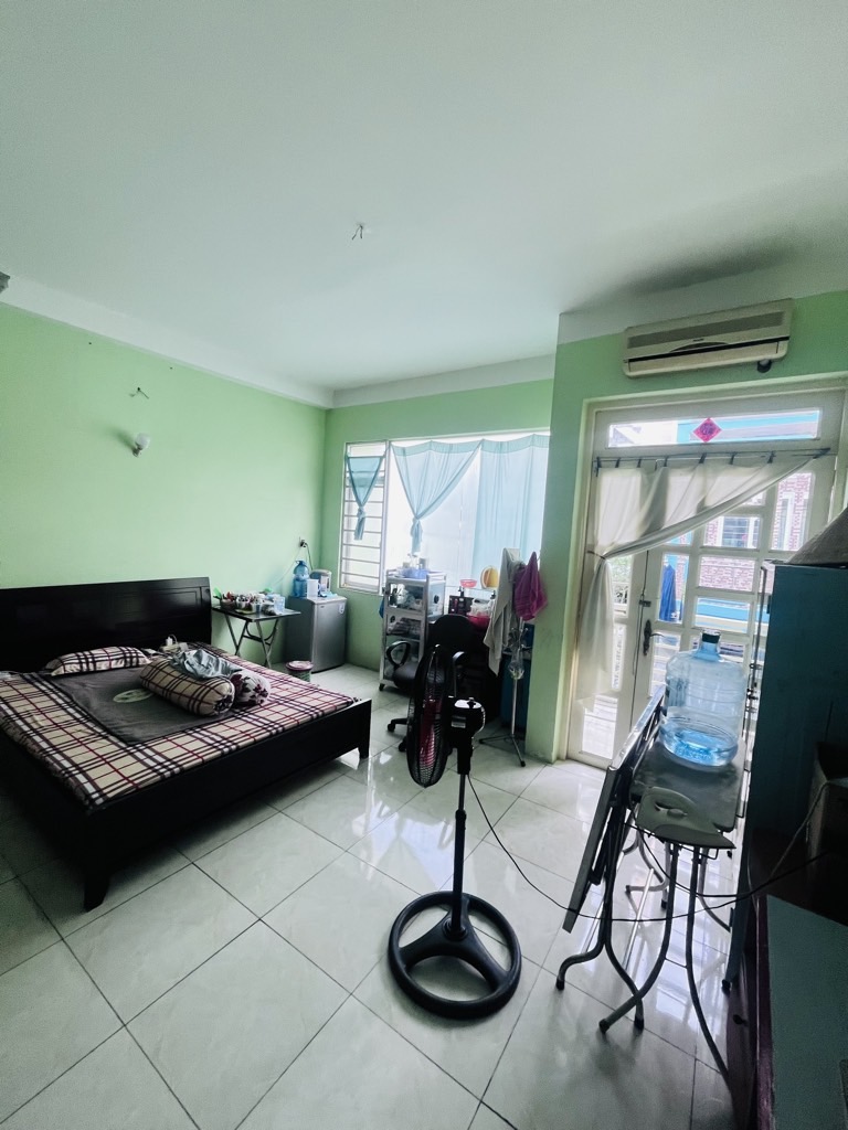 BÁN NHÀ 60M2, 4.X TỶ,  HẺM XE HƠI, GẦN SIÊU THỊ ĐIỆN MÁY HƯƠNG LỘ 2 , BÌNH TÂN