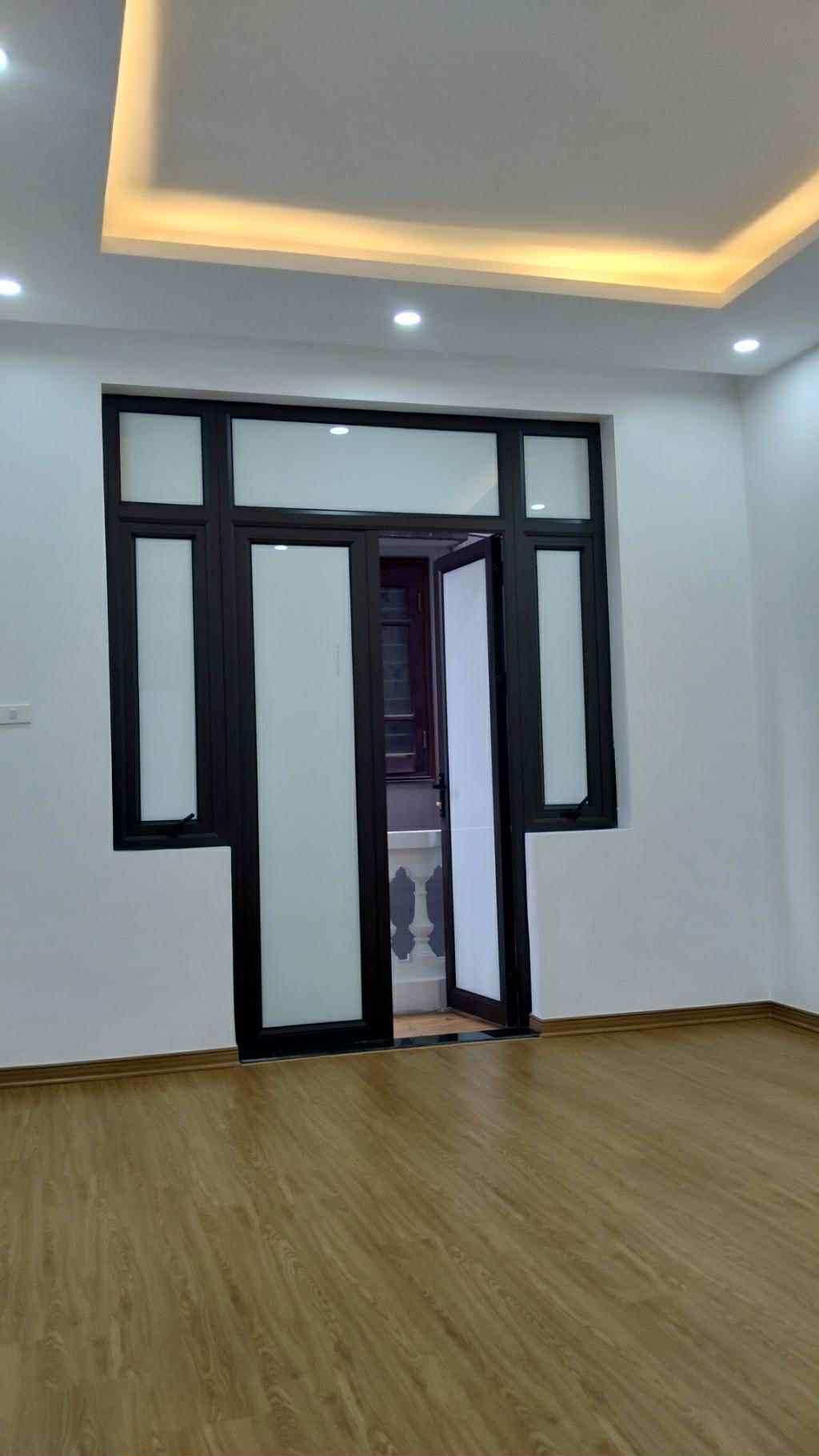 Cần bán nhà ở Bùi Xương Trạch