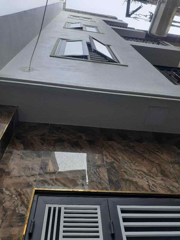 NHÀ YÊN HÒA - CẦU GIẤY  40m2 6 tầng 9.2 tỷ (Có thương lượng )