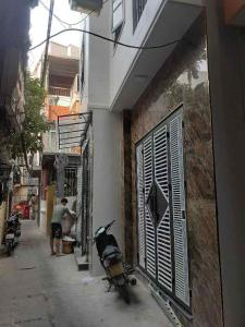 NHÀ YÊN HÒA - CẦU GIẤY  40m2 6 tầng 9.2 tỷ (Có thương lượng )