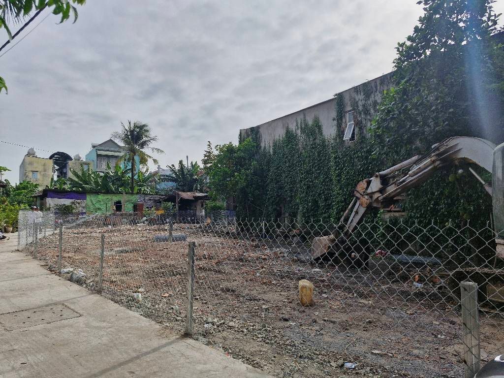 BÁN CĂN GÓC HẺM XE TẢI NGAY LINH TÂY THỦ ĐỨC, 93M2, GIÁ 4.9 TỶ.