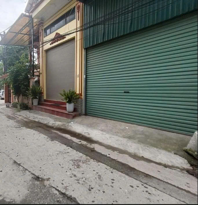 Bán nhà 50m2, trục chính ô tô tránh, gần QL21B, Giá 3,6 tỷ