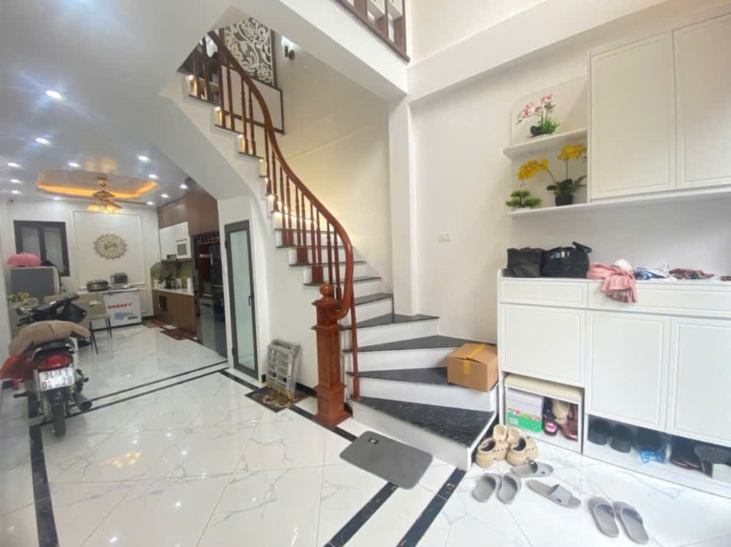 Nhà Mặt phố Tân mai - Đường vành đai 2.5