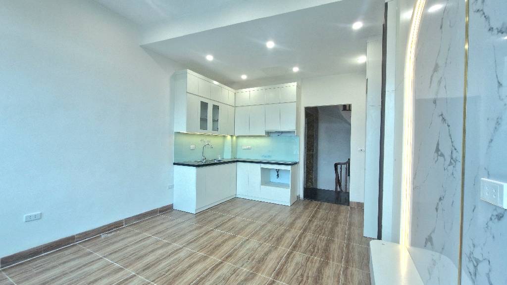 7 TẦNG THANG MÁY - OTO ĐỖ CỔNG - NHÀ ĐẸP FULL NỘI THẤT - CHỈ VIỆC XÁCH VALI VỀ Ở.