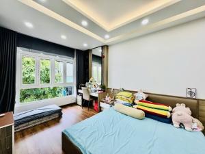 MẶT TIỀN THỤT BỜ KÈ TRƯỜNG SA - 5 TẦNG - Xe Hơi ngủ nhà - VIEW Ngắm Pháo Hoa - TẶNG NỘI THẤT - CHỦ THIỆN CHÍ