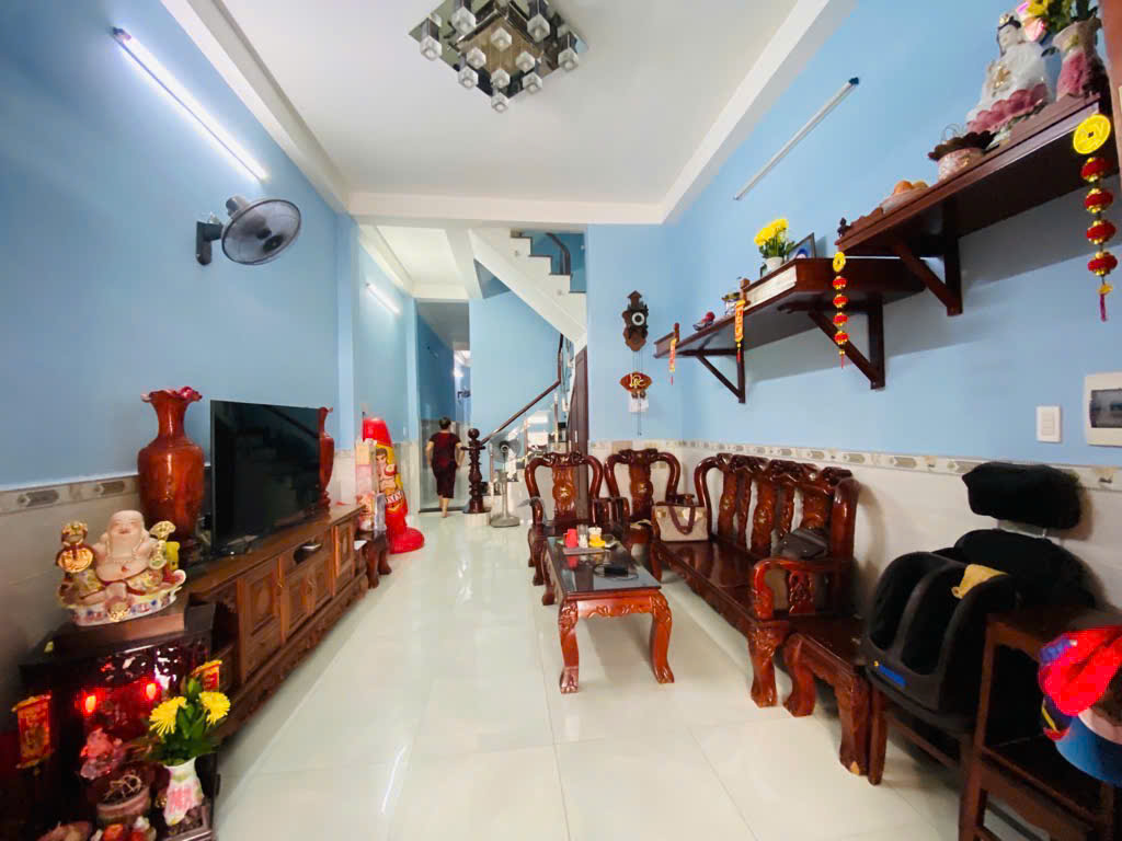 FULL NỘI THẤT XỊN, CHỈ 100M TỚI UBND PHƯỜNG & TÔ NGỌC VÂN, VỊ TRÍ CỰC ĐẸP - 6.3 tỷ