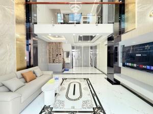 Mặt tiền đường Huỳnh Khương An P5, Gò Vấp - Ô tô ngủ trong nhà 45m2, 5 tầng, 4.4x9.5, 3 PN, 4 WC