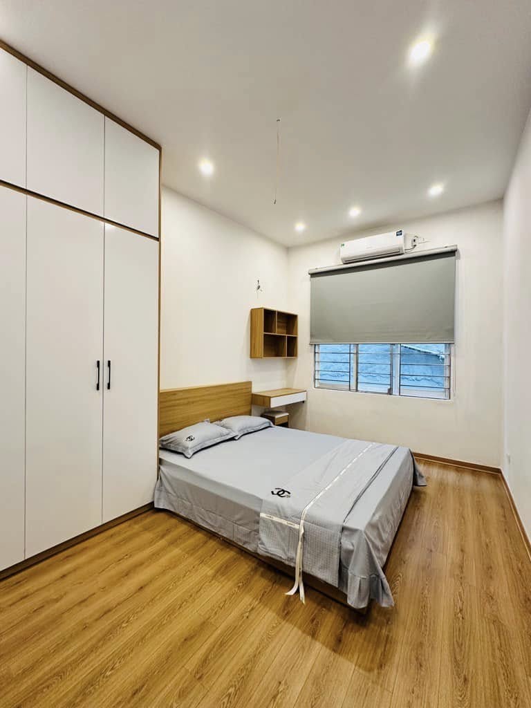 [Chủ cần bán gấp] Bán nhà Mỹ Đình, oto đỗ cổng, 26m2, 7.8 tỷ