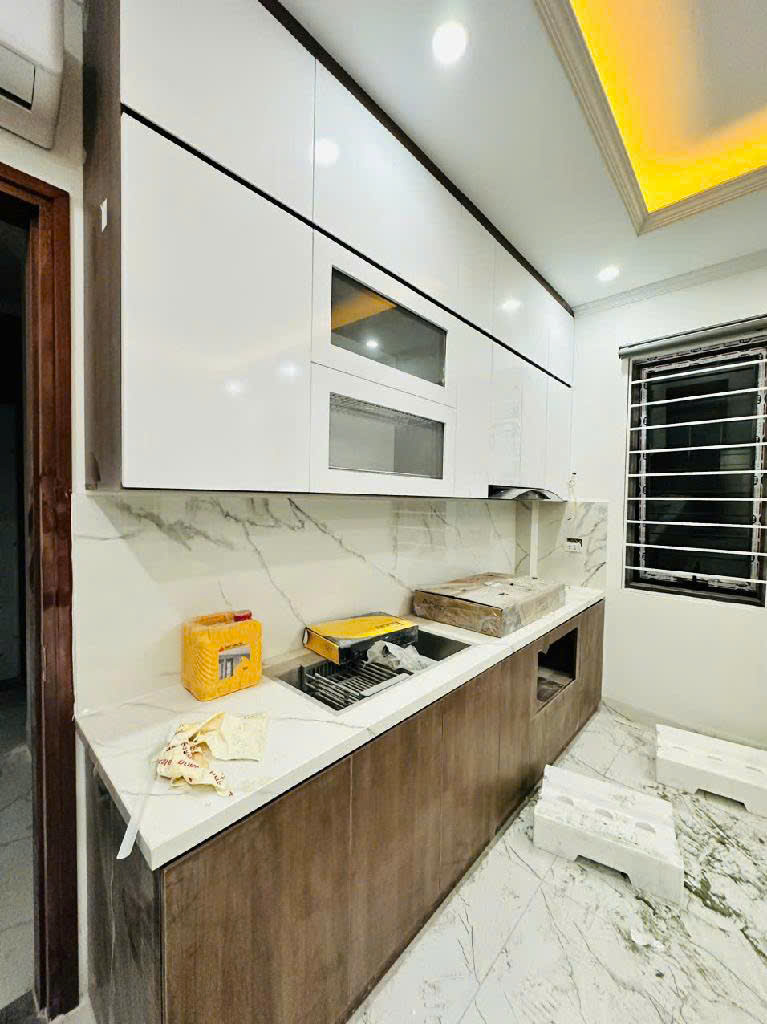 [Chủ cần bán gấp] Bán nhà Mỹ Đình, mặt tiền bề thế, 42m2, 8.8 tỷ