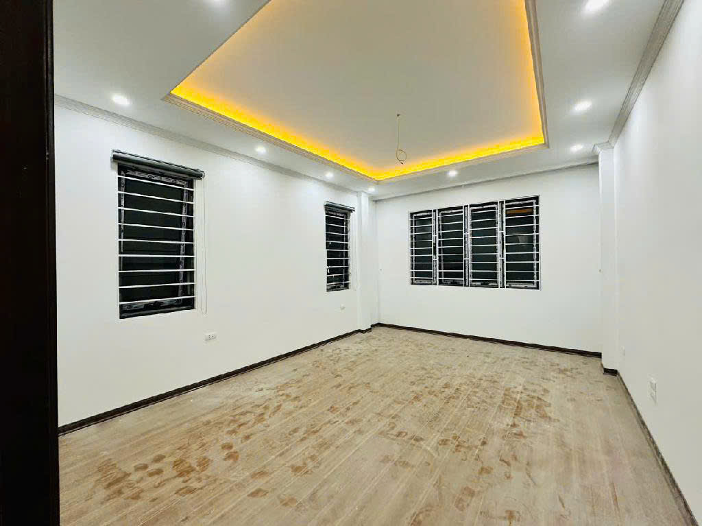 [Chủ cần bán gấp] Bán nhà Mỹ Đình, mặt tiền bề thế, 42m2, 8.8 tỷ