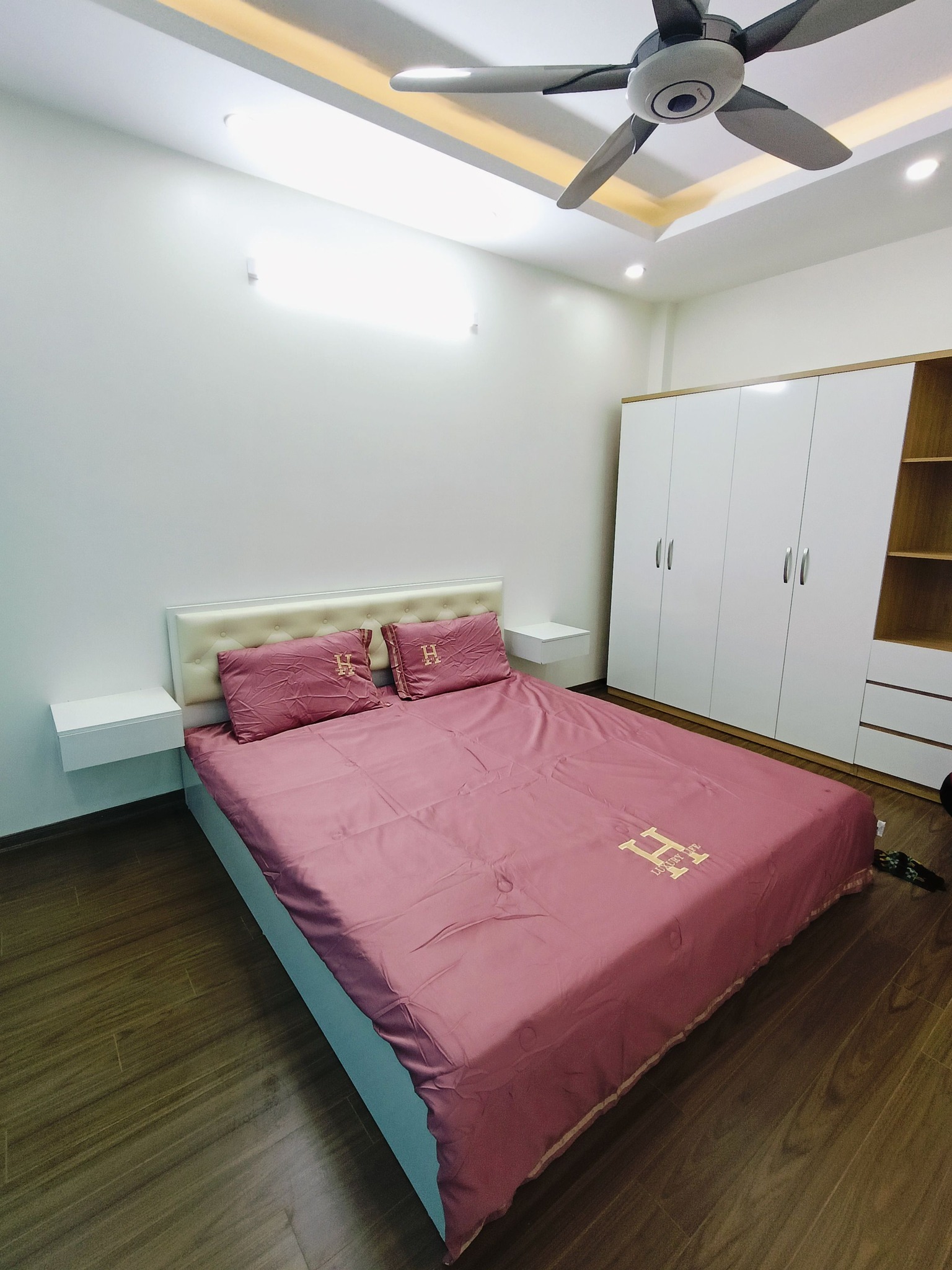 [Cực hiếm] Bán nhà Mỹ Đình, nhà 2 thoáng sáng rực rỡ, 37m2, 7.9 tỷ