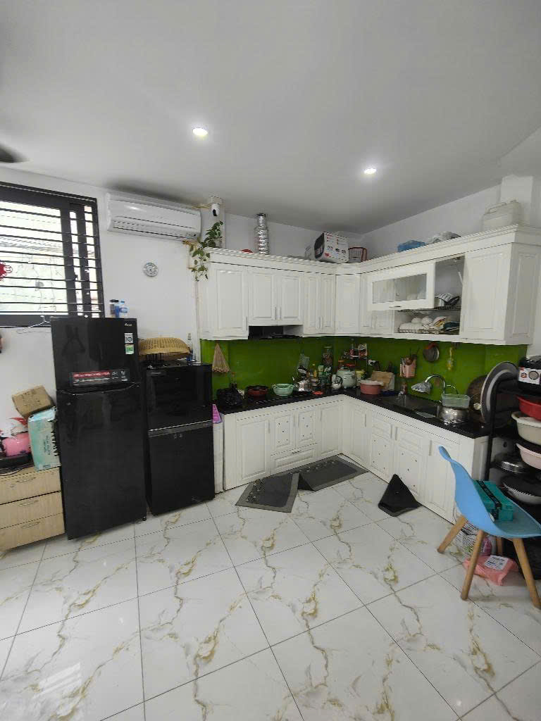 [Siêu rẻ] Bán nhà đường Hồ Tùng Mậu, nội thất đẹp long lanh, 45m2, 8.75 tỷ