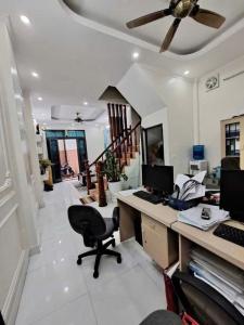 BÁN NHÀ -3 TẦNG - DÂN XÂY - VĨNH NGỌC- 41M2 - NGAY CẦU NHẬT TÂN - HƠN 5 TỶ