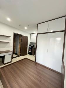 Bán gấp nhà phố Lê Quang Đạp 40m 5T mt 4m, ở ngay, ngõ ô tô 10m