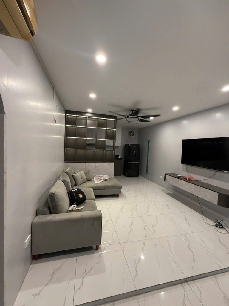 TRẦN KHÁT CHÂN 43M2 MT BỀ THẾ 3 TẦNG 3 NGỦ VỪA ĐỦ CÔNG NĂNG