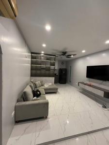 TRẦN KHÁT CHÂN 43M2 3 TẦNG 3 NGỦ VỪA ĐỦ CÔNG NĂNG