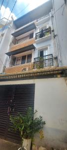 Bán CHDV đường Nguyễn Văn Đậu, 4 tầng, vuông vức ngang 6m, đang cho thuê full, nhỉnh 9 tỷ