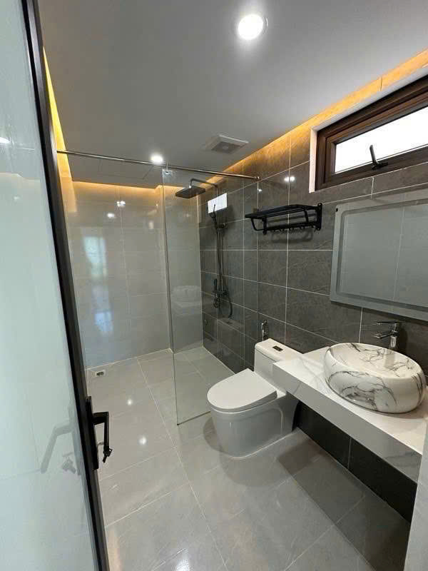 Nhà Đẹp – 44m² – Thang Máy - Lô góc