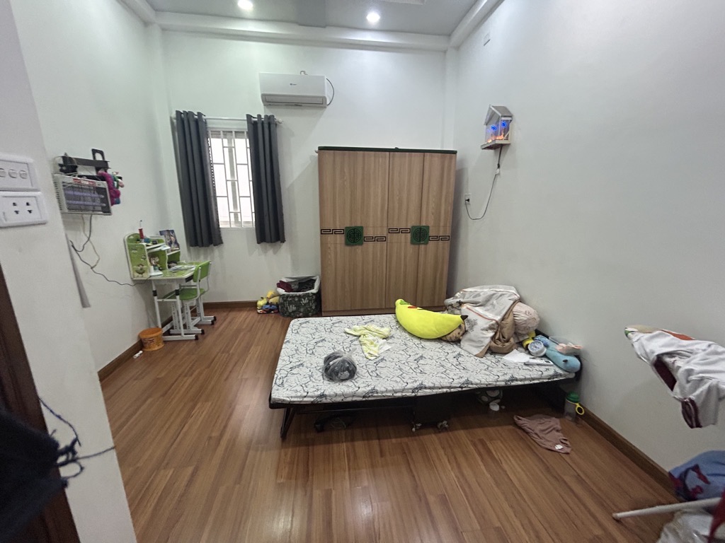 Mặt tiền view sông Phú Định Q8, 4 tầng BTCT hoàn công, kinh doanh sầm uất, nhỉnh 9 tỷ TL