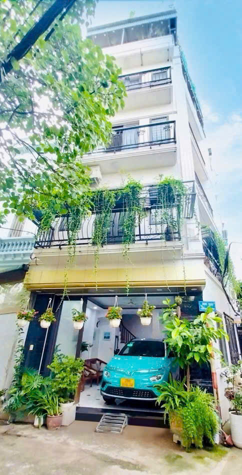 Bán gấp nhà gần Nguyễn Trãi (Ngã tư sở),Thanh Xuân, diện tích: 39m2-5 Tầng,MT:6M , giá hơn 12.5 tỷ