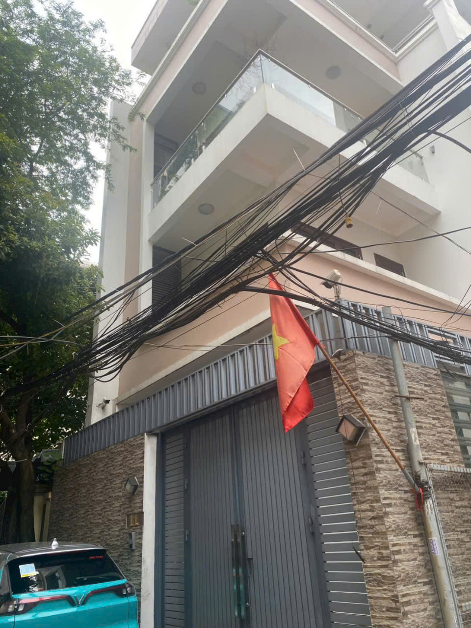 Bán nhà mặt phố giao Trường Chinh,Thanh Xuân, DT 50m2, 5 tầng, MT 5.5 M giá 14 tỷ kinh doanh tốt có vỉa hè