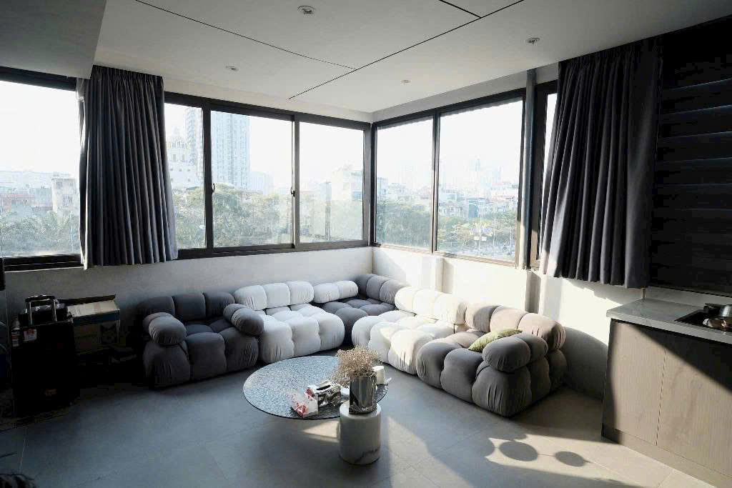 Bán nhà mặt phố Khương Đình,Thanh Xuân DT 60m2x6T, MT 6M  giá 16 tỷ, có thang máy