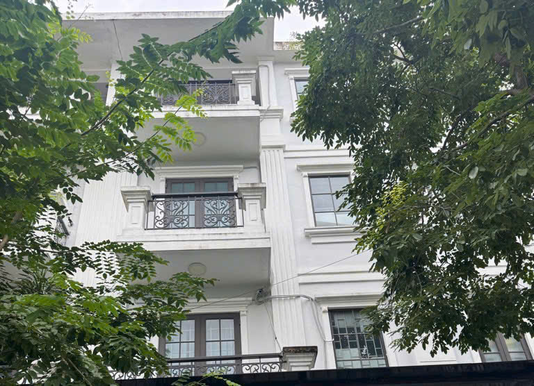 Bán nhà mặt phố Khương Đình,Thanh Xuân DT 60m2x6T, MT 6M  giá 16 tỷ, có thang máy