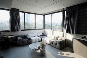 Bán nhà mặt phố Khương Đình,Thanh Xuân DT 60m2x6T, MT 6M giá 16 tỷ, có thang máy