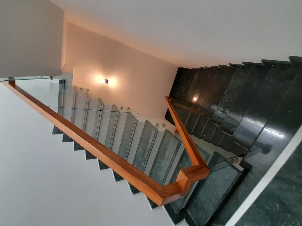 Nhà hẻm Bà Hom, sát mặt tiền, 82m2, 9,4 tỷ