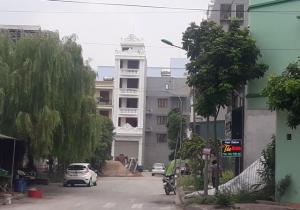 Bán nhà khu đấu giá Thanh Trì cạnh công an huyện 75m2, mt 5m,  5 tầng 1 tum giá 1x tỷ