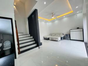 6 TẦNG THANG MÁY - NHÀ MỚI - KINH DOANH - MẶT TIỀN BỀ THẾ - TRƯỚC NHÀ NGÕ 3M - CỰC HIẾM