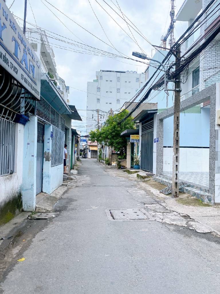 CHDV trung tâm Tân Bình chủ định cư bán gấp