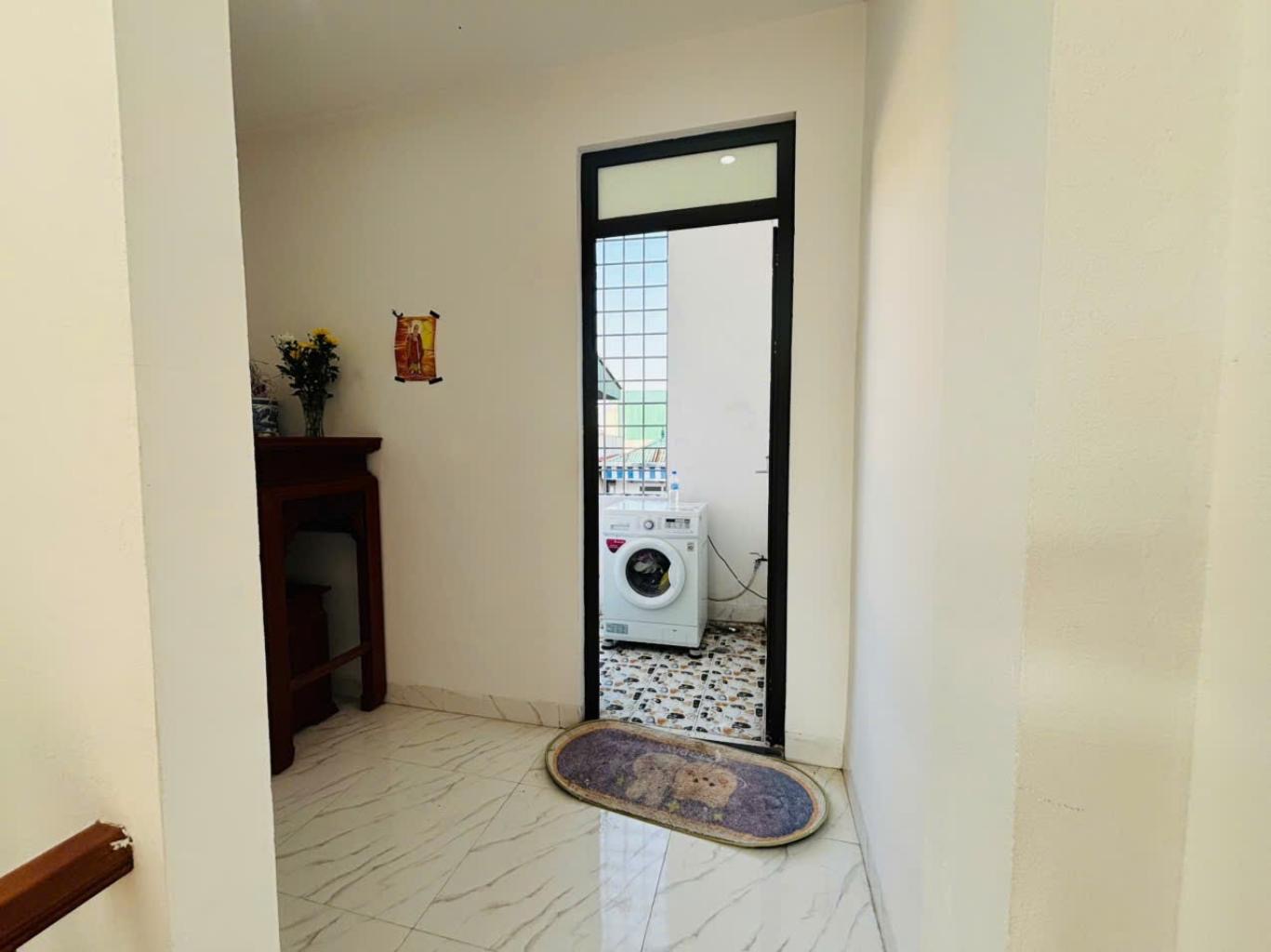 Bán nhà Giang Chính, Hà Đông - 32,3m2 - 3 tầng - ô tô đỗ cổng - 4,2 tỷ