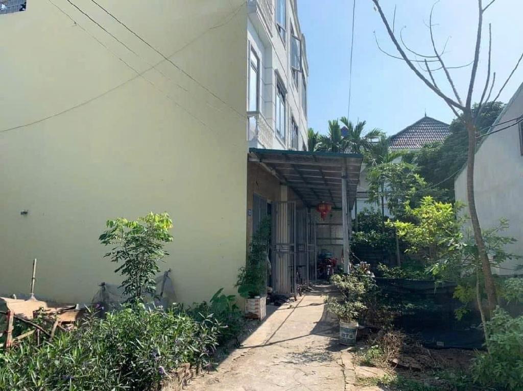 Bán nhà Giang Chính, Hà Đông - 32,3m2 - 3 tầng - ô tô đỗ cổng - 4,2 tỷ