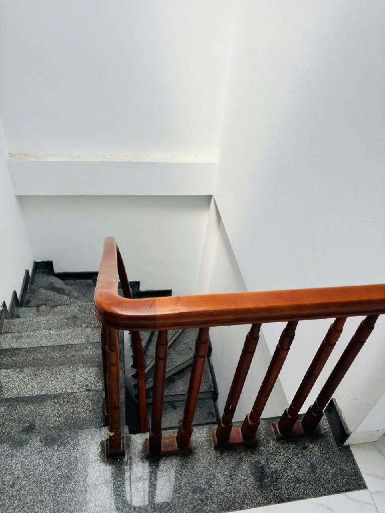 Bán nhà Giang Chính, Hà Đông - 32,3m2 - 3 tầng - ô tô đỗ cổng - 4,2 tỷ