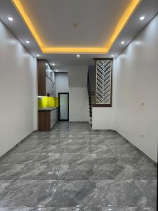 BÁ.N GẤP - NHÀ CẦU DIỄN - 30m2 - Ở NGAY - OTO ĐỖ GẦN CỔNG VÀO NHÀ - 100m RA QL 32