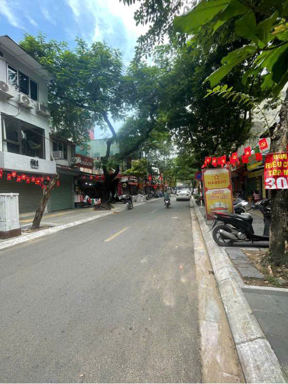 CHÍNH CHỦ GỬI BÁN NHÀ MẶT PHỐ KHU NGHĨA TÂN 55M2, NHỈNH 15 TỶ - 2 MẶT TIỀN