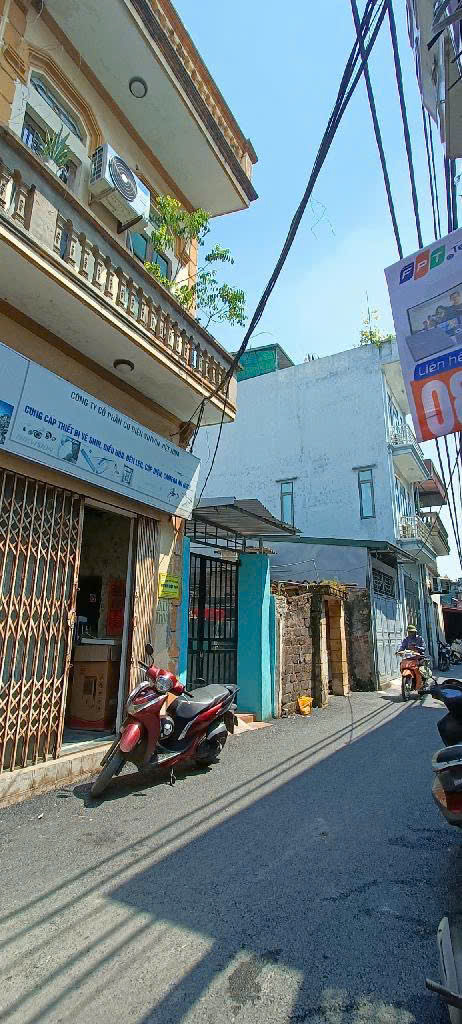 Nhà lô góc – Mặt ngõ ô tô – Thông nhiều phía – Giá chỉ nhỉnh 3 tỷ