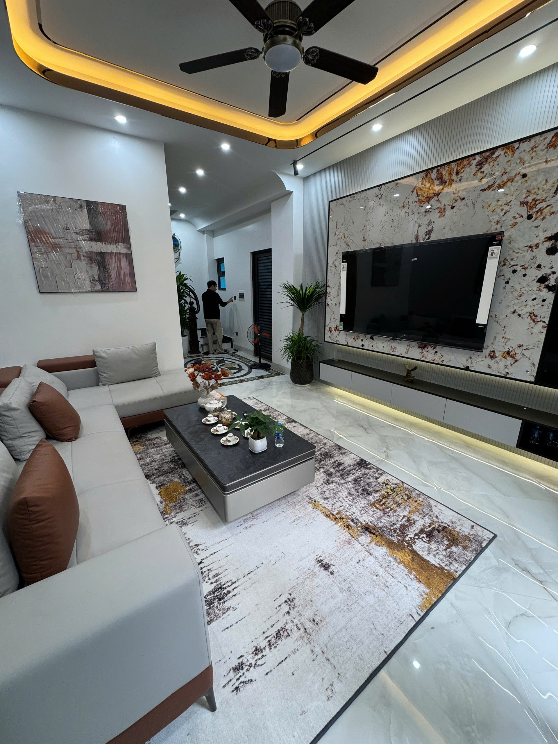 CỰC PHẨM MAI ĐỘNG - HOÀNG MAI - 6 TẦNG THANG MÁY - MỚI KENG - HƠN 14 ĐỒNG SỞ HỮU EM - FULL HOUSE NỘI THẤT XỊN XINH