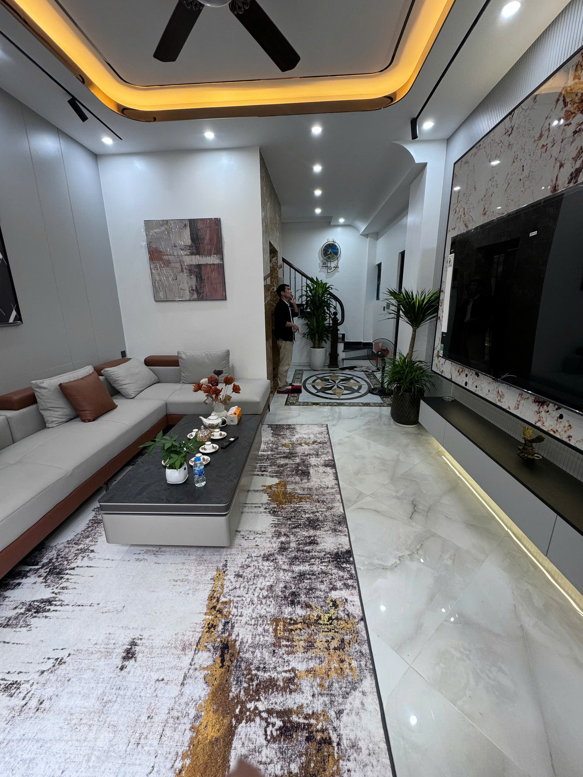 CỰC PHẨM MAI ĐỘNG - HOÀNG MAI - 6 TẦNG THANG MÁY - MỚI KENG - HƠN 14 ĐỒNG SỞ HỮU EM - FULL HOUSE NỘI THẤT XỊN XINH