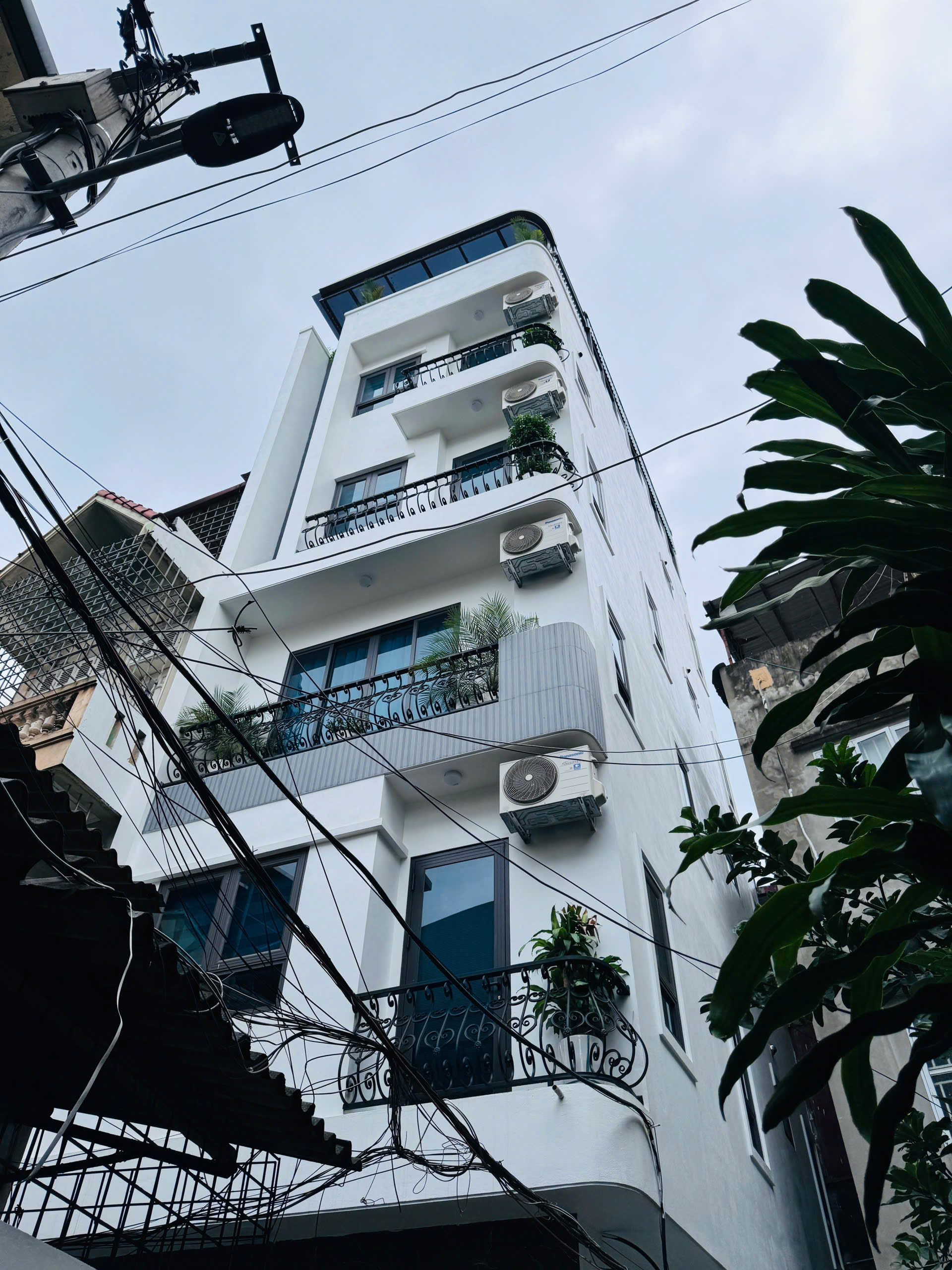 CỰC PHẨM MAI ĐỘNG - HOÀNG MAI - 6 TẦNG THANG MÁY - MỚI KENG - HƠN 14 ĐỒNG SỞ HỮU EM - FULL HOUSE NỘI THẤT XỊN XINH