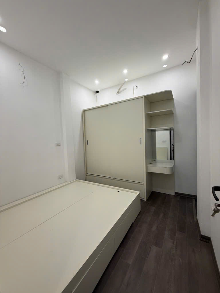 Trung tâm Hai Bà Trưng - 4 tầng 4 ngủ đủ công năng - Vài bước ra phố - Tiện ích ngập tràn - 30.5M2 - 6.5 Đồng sở hữu nhà đẹp long lanh